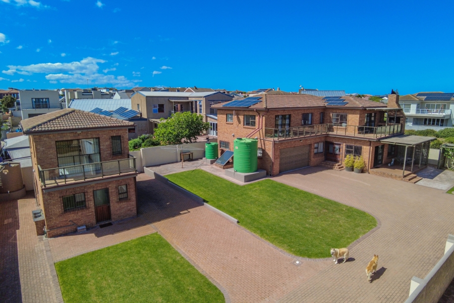 6 Bedroom Property for Sale in Myburgh Park Western Cape